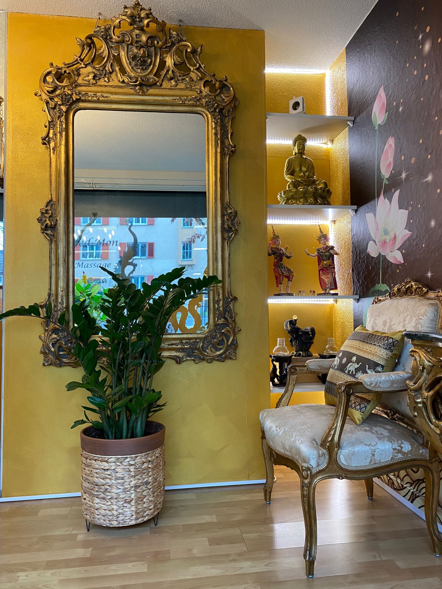 Galerie - Wed-Mon Thai Massage Bern